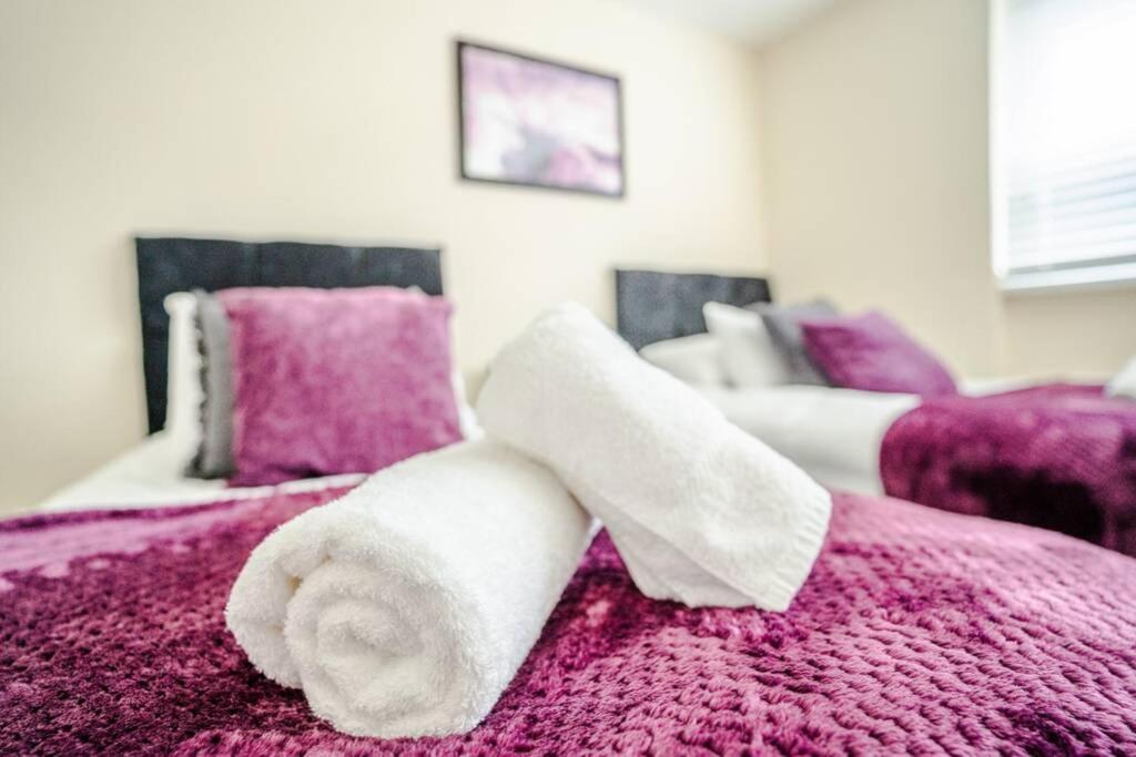 Off Road Parking, Smart Tv In Each Room! Суонси Экстерьер фото